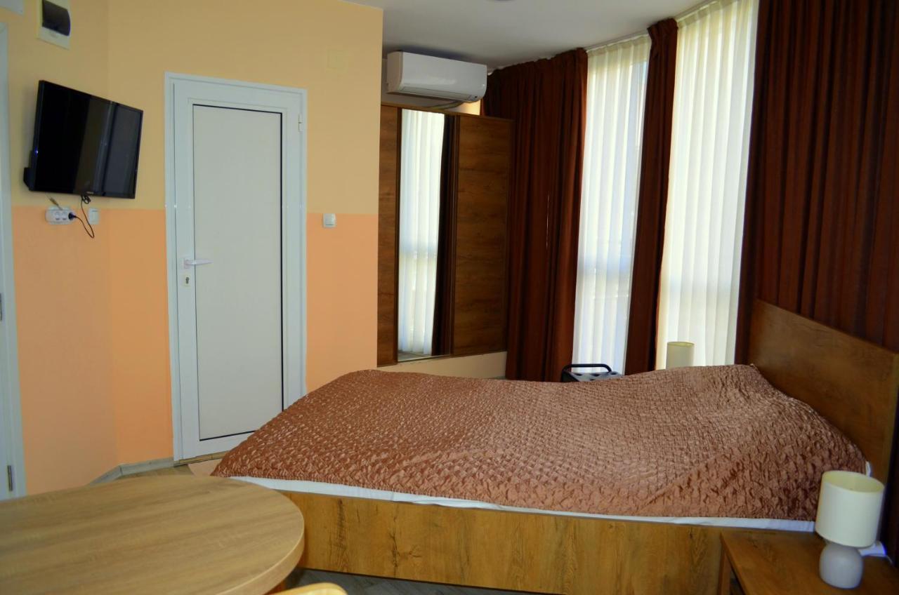 Апарт Център Apart Center Plovdiv Buitenkant foto