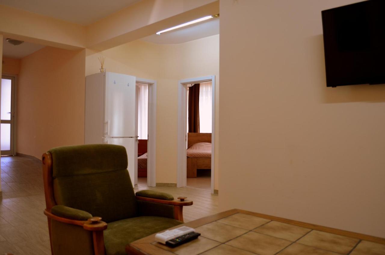 Апарт Център Apart Center Plovdiv Buitenkant foto